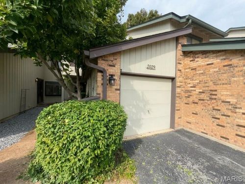 2029 Silent Spring Dr, Maryland Heights, MO, 63043-2219 | Card Image