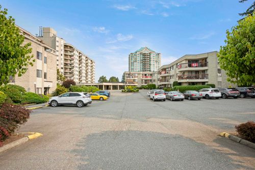 230-31955 Old Yale Rd, Abbotsford, BC, V2T4N1 | Card Image