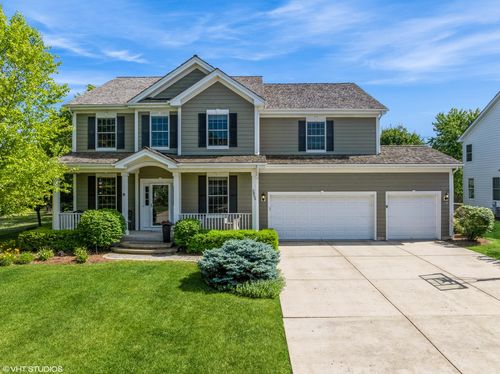 2865 Trail Crest Ln, Lindenhurst, IL, 60046-4979 | Card Image