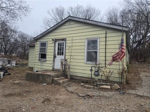 1901 Spring St, Kansas City, MO, 64126-3051 | Card Image