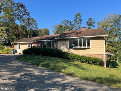 594 Truce Rd, NEW PROVIDENCE, PA, 17560-9665 | Card Image