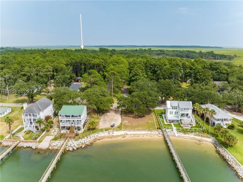 25 Vista Blvd W, Saint Helena Island, SC, 29920-6730 | Card Image