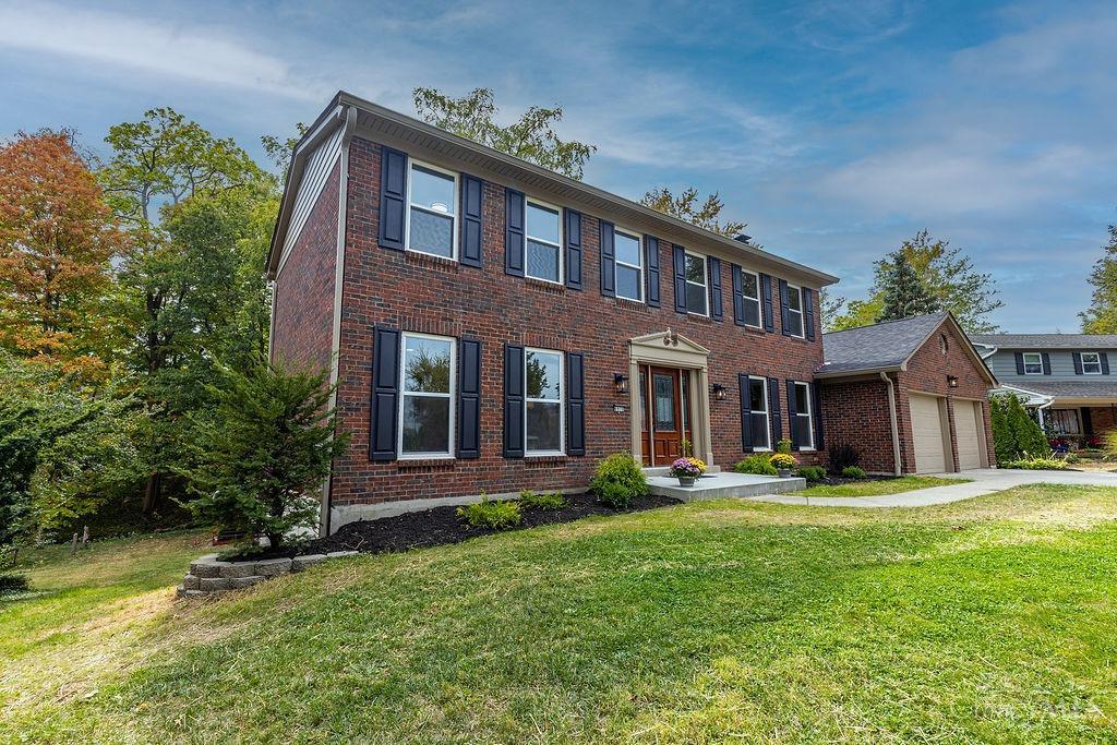 Stonehenge Dr, Blue Ash, OH 45242