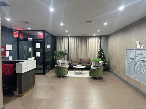 apt-2d-2705 41st Ave, Long Island City, NY, 11101-3769 | Card Image