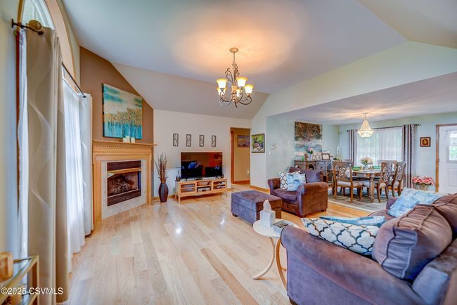 17 Makara Dr, House other with 3 bedrooms, 2 bathrooms and null parking in Drums PA | Image 10