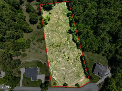 152 Allison Timbers Rd, Piney Flats, TN, 37686-4043 | Card Image