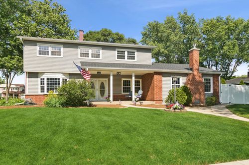 1319 N Columbine Drive, Mount Prospect, IL, 60056 | Card Image