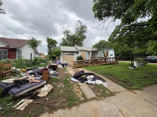 3250 Grover Avenue, Fort Worth, TX, 76106 | Card Image