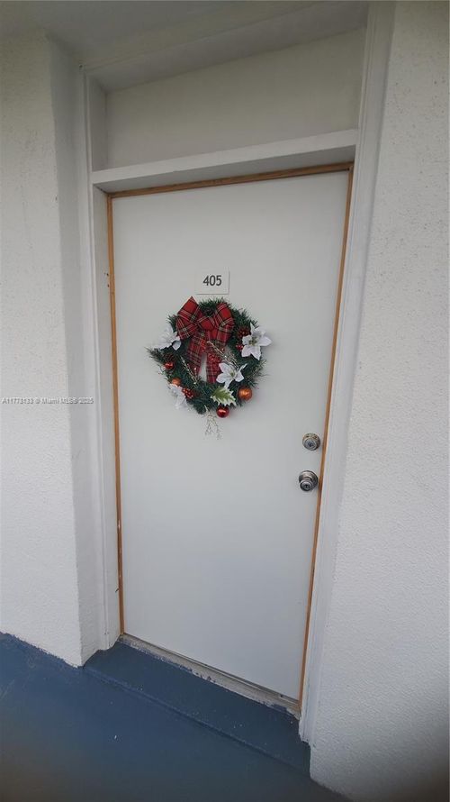 apt-405-1801 S Treasure Dr, North Bay Village, FL, 33141-4556 | Card Image