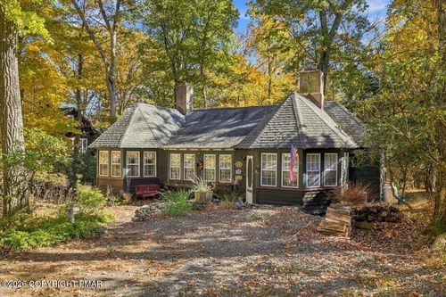 686 Lenape Lane, Buck Hill Falls, PA, 18323 | Card Image