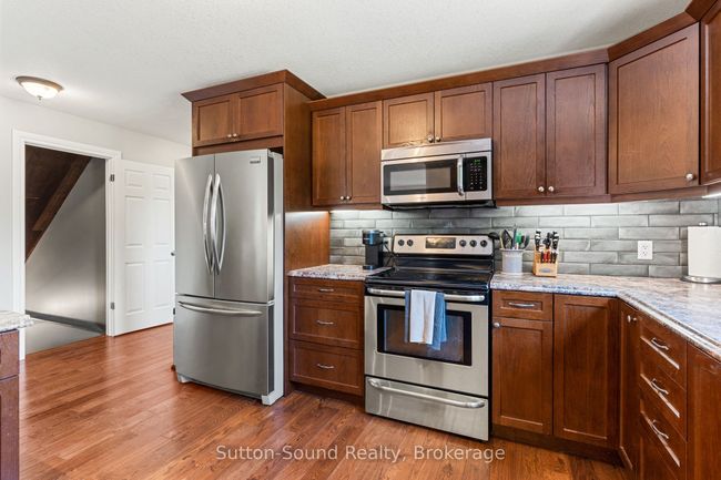 782801 3 Sideroad, House other with 4 bedrooms, 4 bathrooms and 25 parking in Chatsworth ON | Image 14