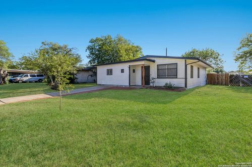 7030 Echo Valley Dr, San Antonio, TX, 78242-1609 | Card Image