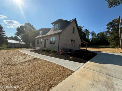 Side/Driveway | Image 2