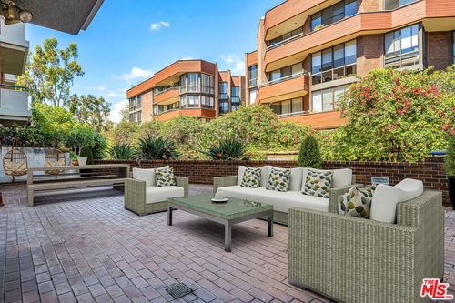 313-200 N Swall Dr, Beverly Hills, CA, 90211-4728 | Card Image