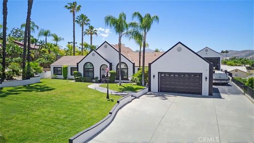 44263 Charlotte Dr, Hemet, CA, 92544-6673 | Card Image