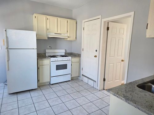 apt-3f-1025 W Cullerton St, Chicago, IL, 60608-3339 | Card Image