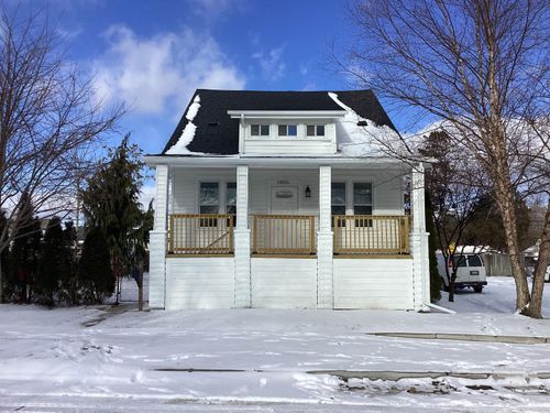 19351 Georgia St, Roseville, MI, 48066-4107 | Card Image