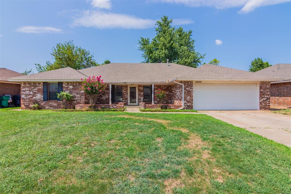 Leicester Dr, Yukon, OK 73099
