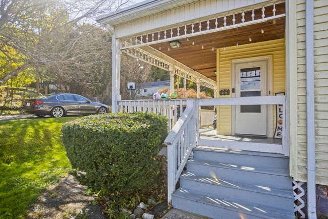 2032 - 2030 Maple St, Home with 6 bedrooms, 4 bathrooms and 6 parking in Three Rivers MA | Image 6