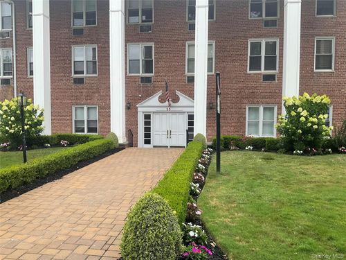 3x-55 Lenox Rd, Rockville Centre, NY, 11570-5261 | Card Image