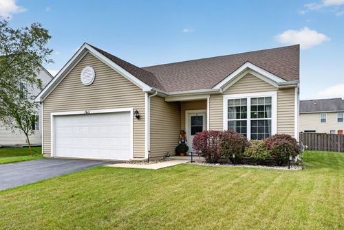 1611 Balboa Dr, Minooka, IL, 60447-4705 | Card Image