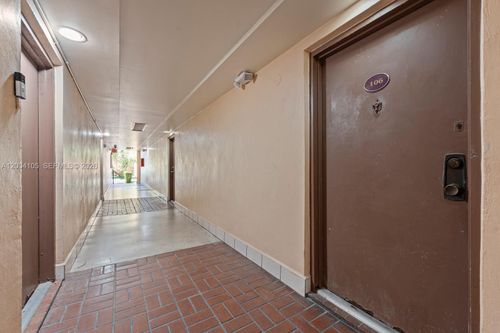 106-9440 W Flagler St, Miami, FL, 33174-2075 | Card Image