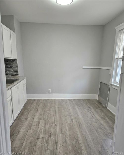 18402 Revere St, Detroit, MI, 48234-1726 | Card Image