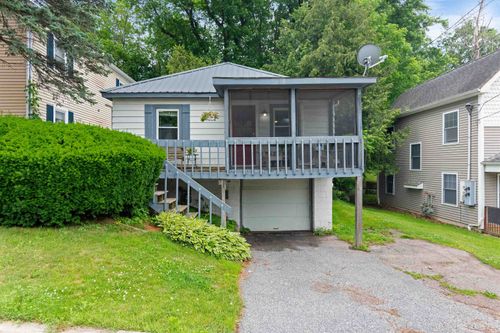 11 Russell St, Winooski, VT, 05404-1828 | Card Image