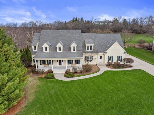 W282N4331 Somerset Lane Lane, DELAFIELD, WI, 53072 | Card Image