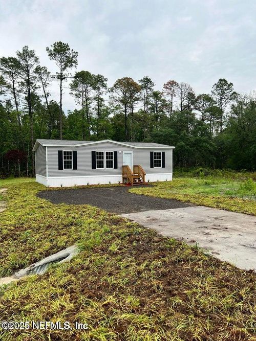 520 Hickory Nut Trl, Satsuma, FL, 32189-2483 | Card Image