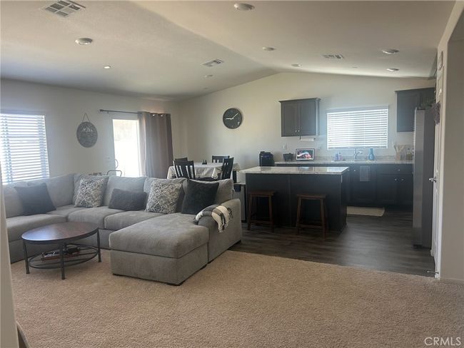 10338 Saddleback Dr, House other with 3 bedrooms, 2 bathrooms and 2 parking in Adelanto CA | Image 14