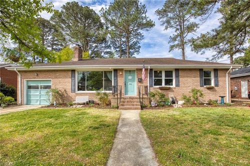 106 Lynn Dr, Portsmouth, VA, 23707-1016 | Card Image