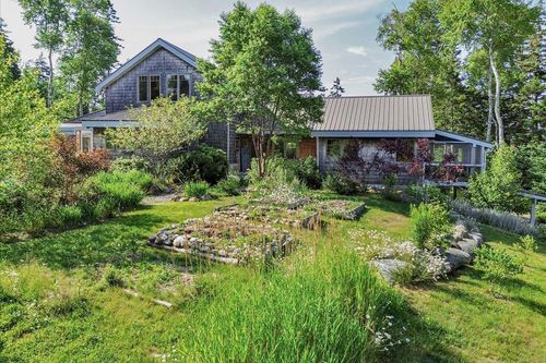 682 Weir Cove Road, Brooksville, ME, 04642 | Card Image