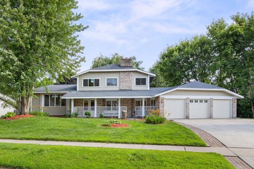 7951 Island Rd, Eden Prairie, MN, 55347-1122 | Card Image