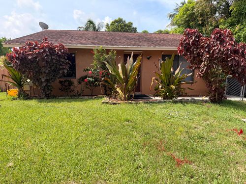 6082 Wauconda Way E, Lake Worth, FL, 33463 | Card Image