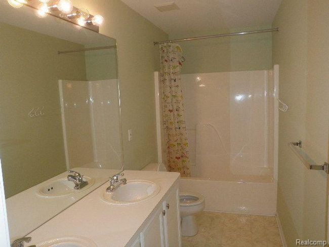 3743 Rolling Hills Rd, House other with 4 bedrooms, 3 bathrooms and null parking in Lake Orion MI | Image 15