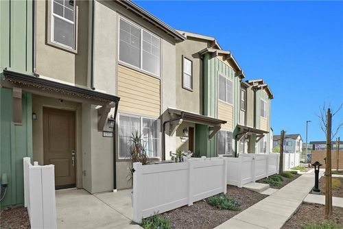 1503-9785 Crossbay Loop, Jurupa Valley, CA, 92509 | Card Image