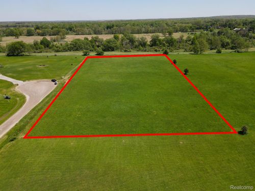 0 E Brook Ct, Metamora, MI, 48455 | Card Image