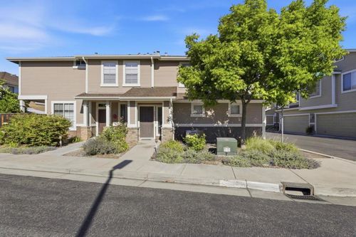 301 Ballymore Cir, San Jose, CA, 95136-3933 | Card Image