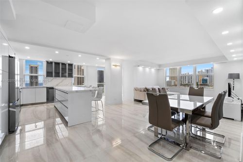 1119-230 174th St, Sunny Isles Beach, FL, 33160-5778 | Card Image