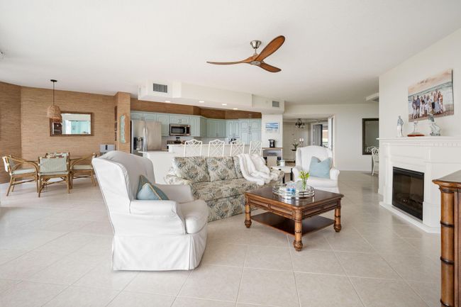 APT-2C - 3000 N Highway A1a, Condo with 3 bedrooms, 3 bathrooms and null parking in Hutchinson Island FL | Image 6