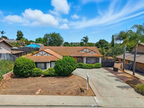 631 Douglas Ave, San Marcos, CA, 92069-2221 | Card Image