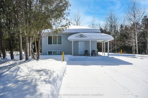 35, 35A and 37 Cloverloft Court, Stittsville - Munster - Richmond, ON, K2S1T3 | Card Image