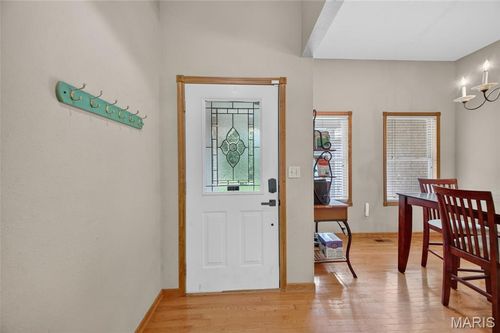 24450 Remington Ln, Lebanon, MO, 65536-3589 | Card Image
