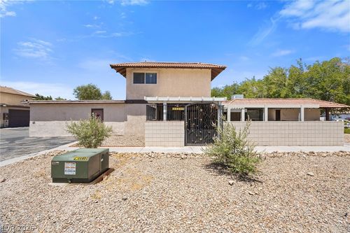 5017 Village Dr, Las Vegas, NV, 89142-1849 | Card Image