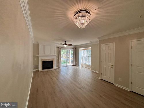7020-7020 Falls Reach Dr, FALLS CHURCH, VA, 22043-2327 | Card Image