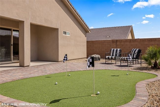 942 Shadow Hawk Rdg, House other with 3 bedrooms, 2 bathrooms and null parking in Mesquite NV | Image 58