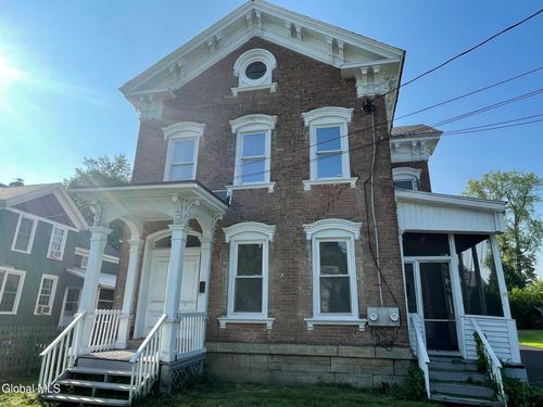 8 Bridge St, Fort Edward, NY, 12828-1725 | Card Image