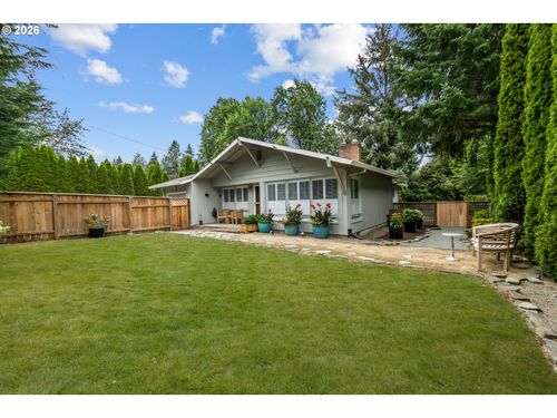 1795 Fernwood Dr, Lake Oswego, OR, 97034-6809 | Card Image