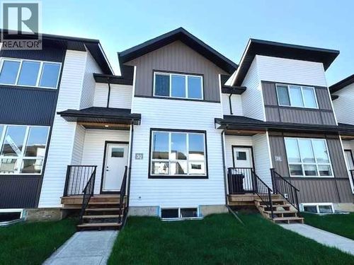 30 Inglis Cres, Sylvan Lake, AB, T4S0V3 | Card Image